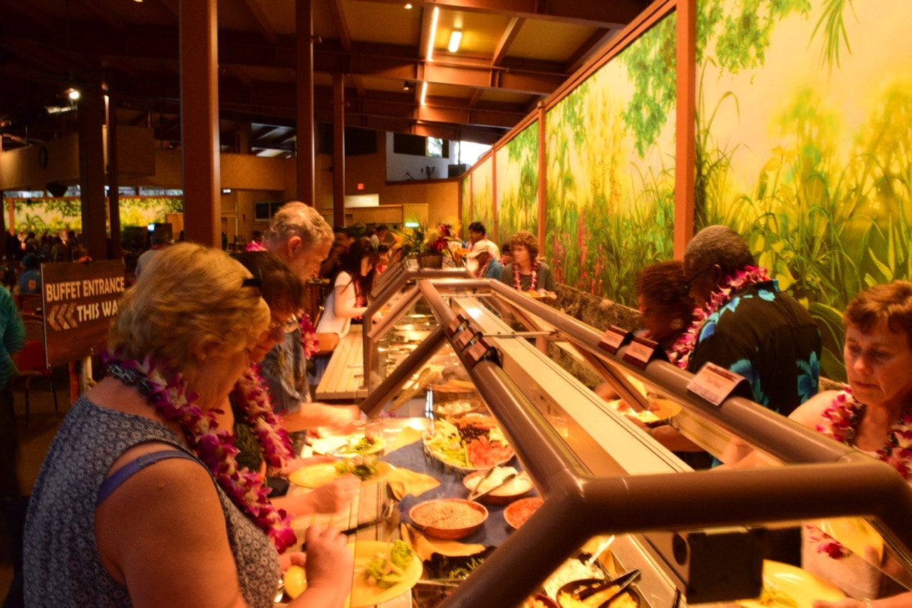 Ali'i Luau - Buffet Line