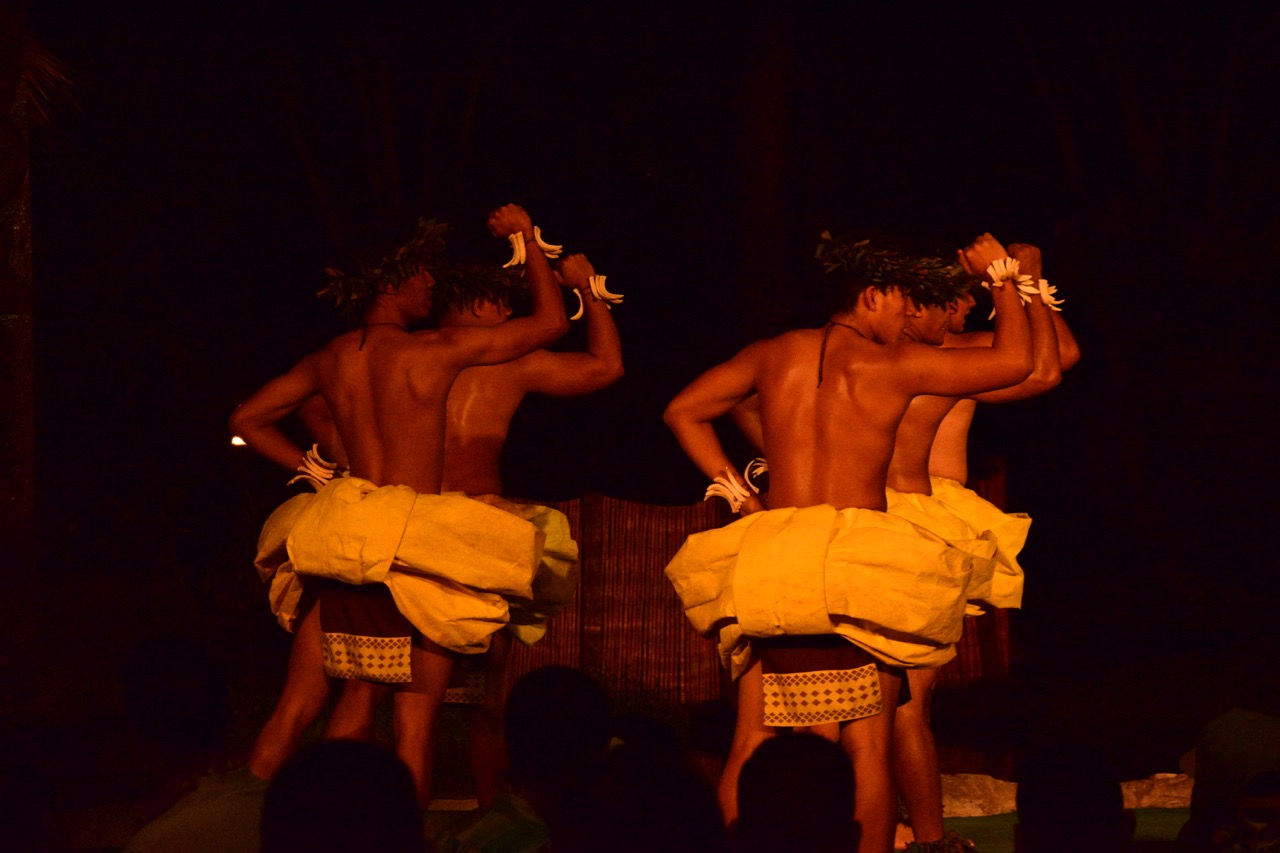 Ali'i Luau - Hula Kahiko