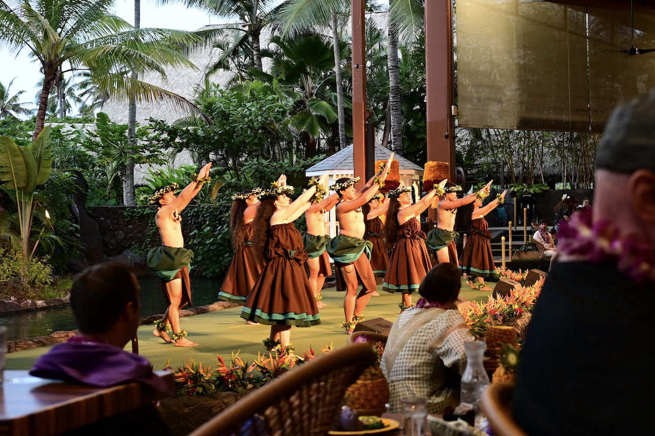 Ali'i Luau - Hula Kahiko