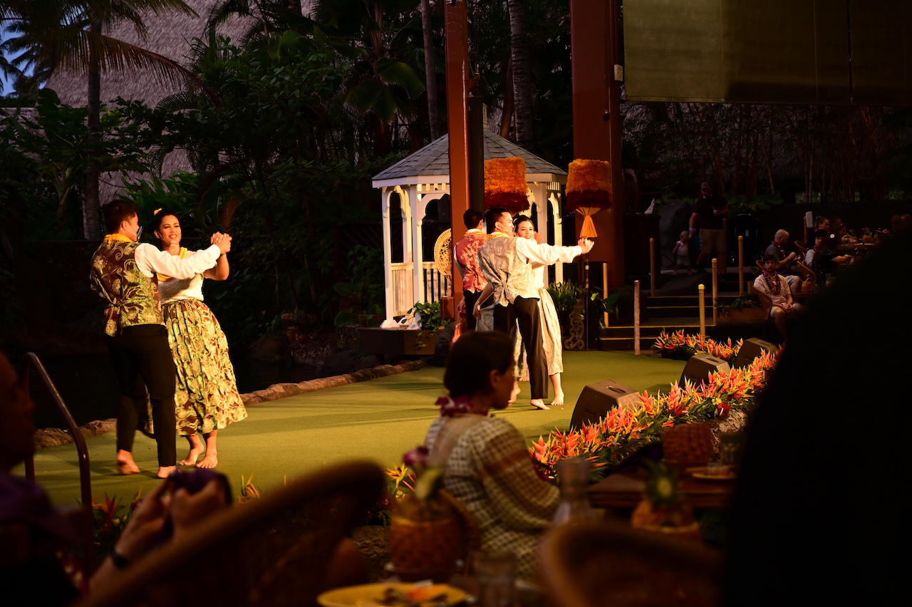 Ali'i Luau vs Gateway Buffet: 5 Differences You Need to Know